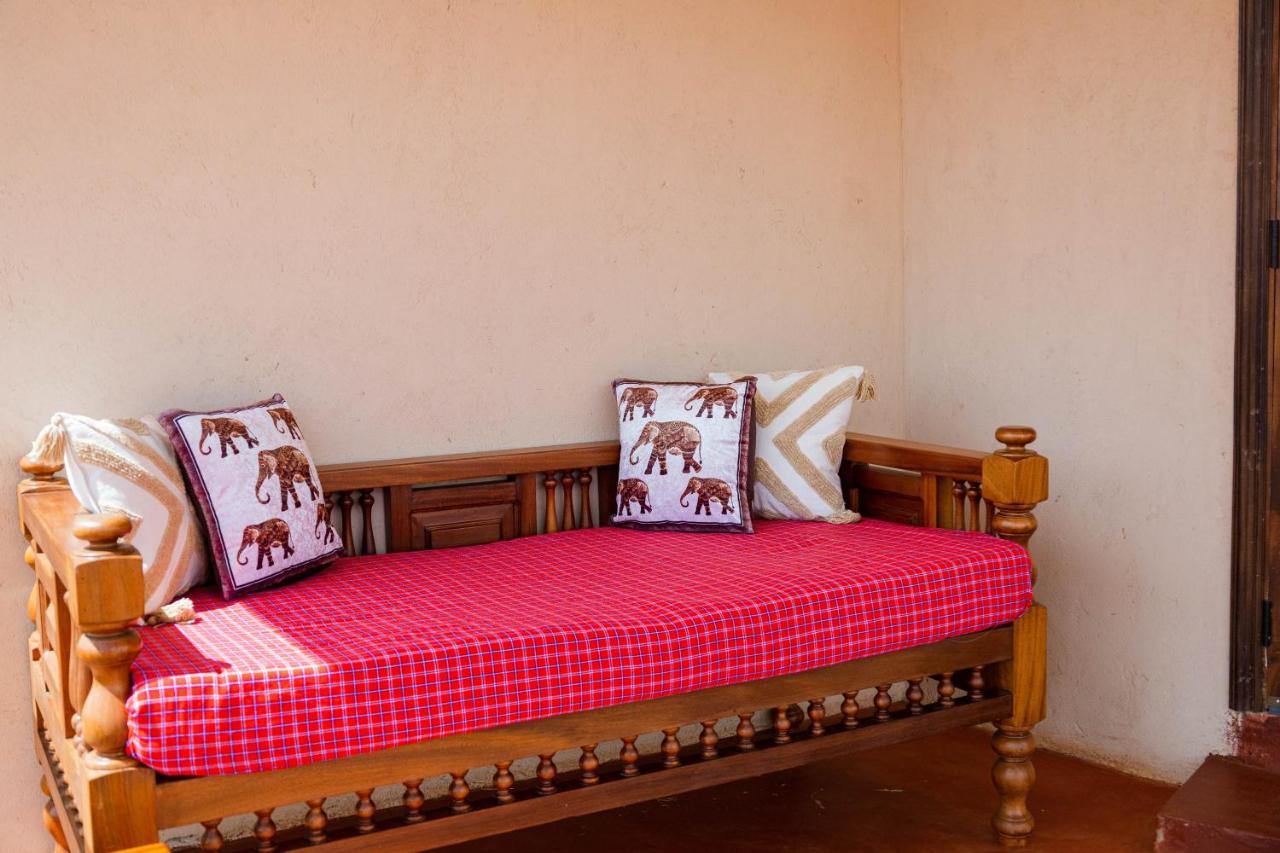 Wild Amboseli Ndovu Cottage. Kültér fotó